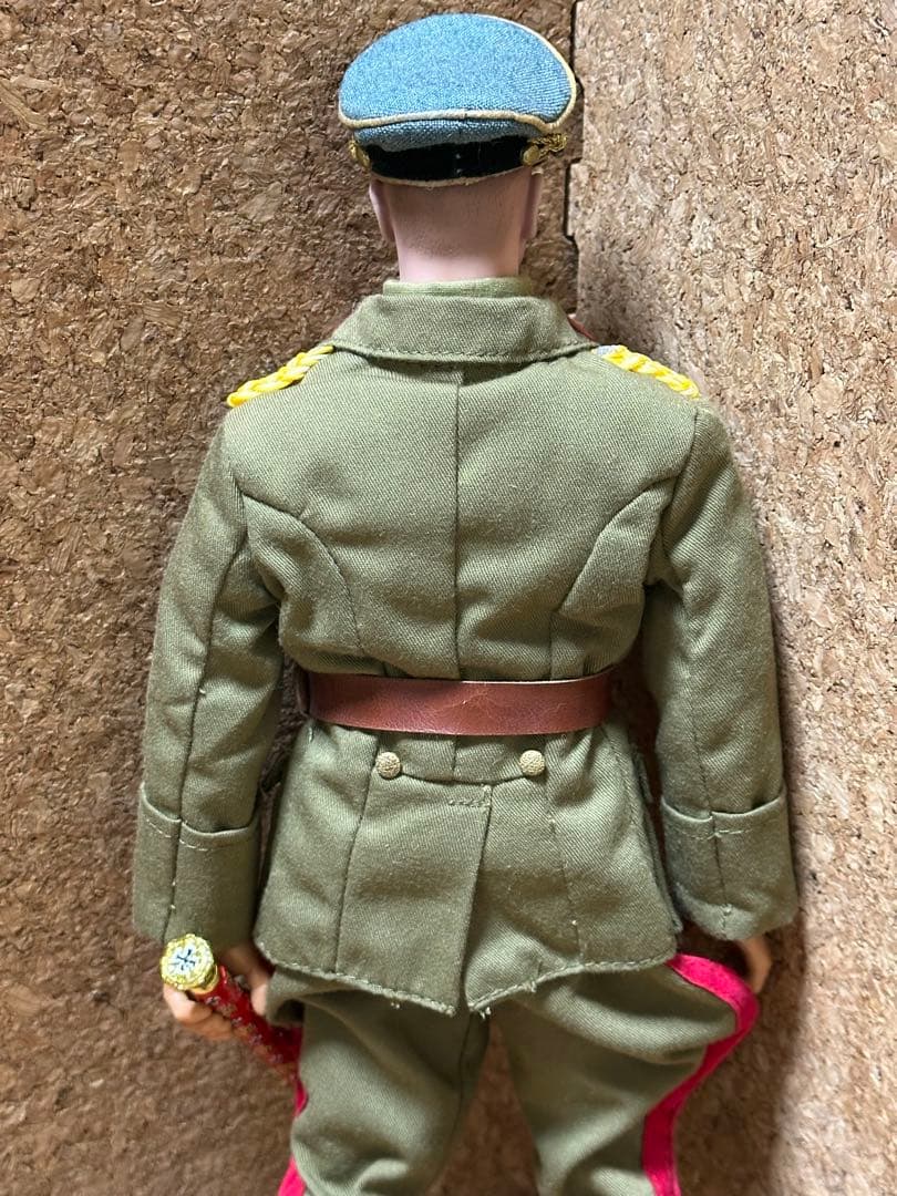 ミリタリーフィギュア　1/6 サイズ　ジャンク品　コート付き