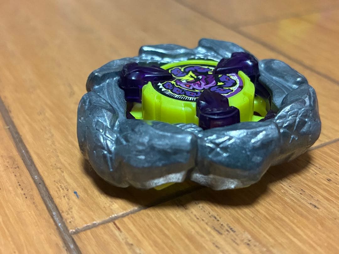 ベイブレードX 中古　オロチクラスタ6-60LF