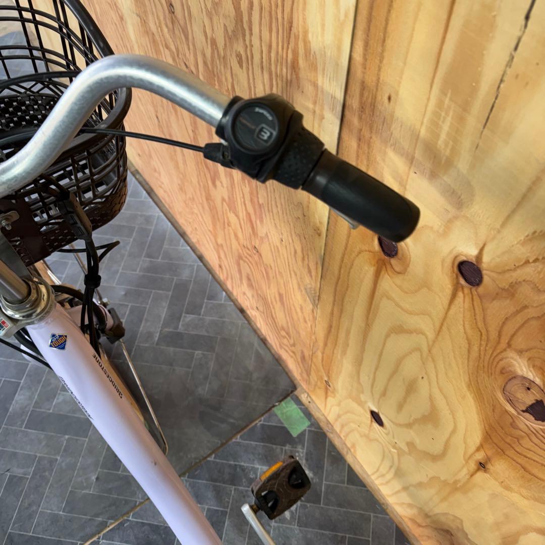 電動アシスト自転車 薄紫 シティタイプ
