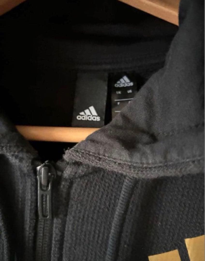 adidas アディダス　 メンズ　セットアップ　 フルジップパーカー　パンツ黒