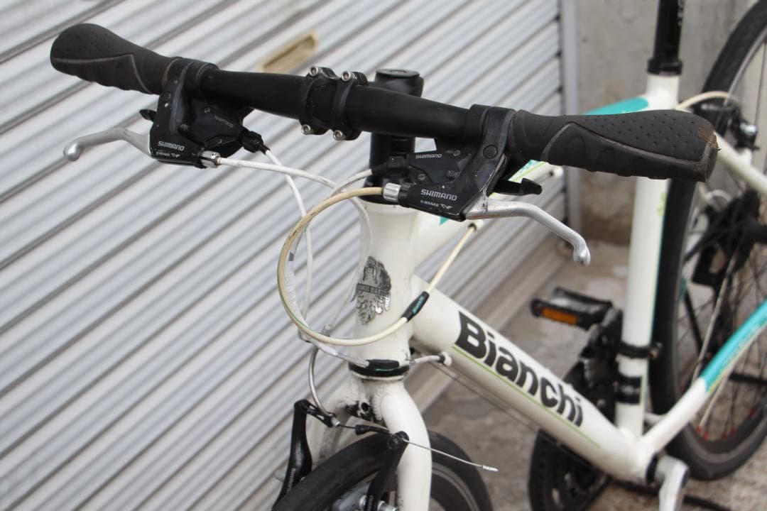 引き取り限定♪人気のビアンキ♪カメレオンテSPORT♪due♪訳ありなんです♪