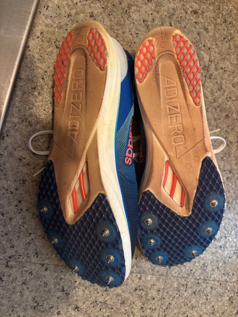 adizero avanti tyo スパイクシューズ 青