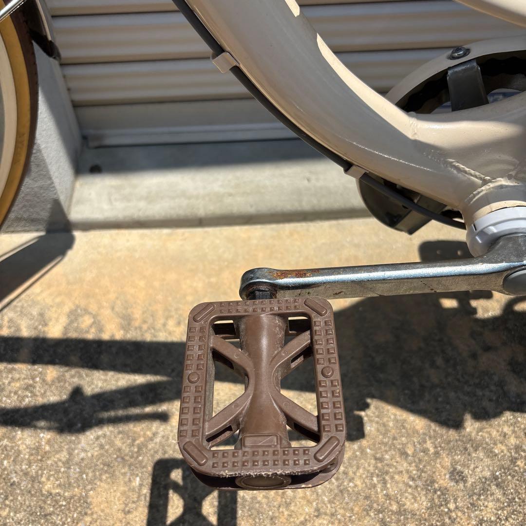 子供用自転車 クリーム色 前カゴ付き 24インチ