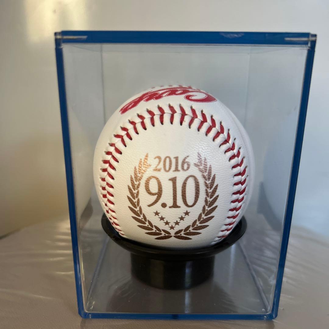 CARP2016年優勝記念ボール