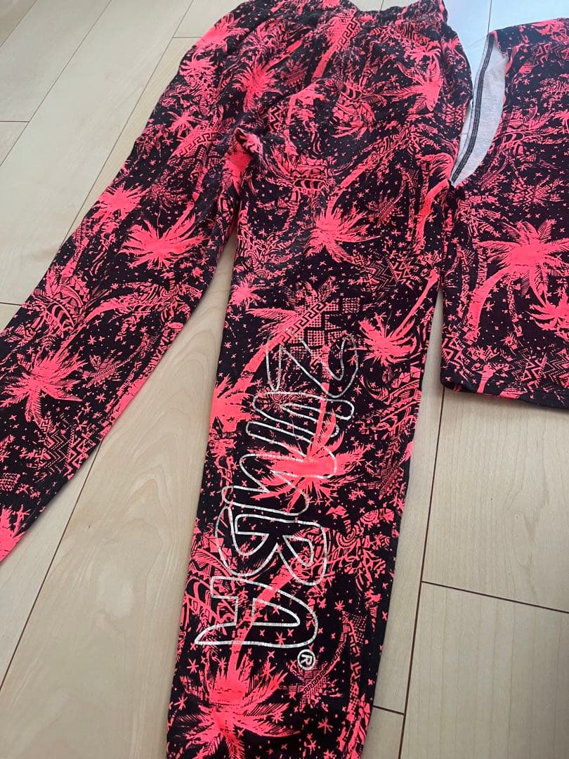 ZUMBA ズンバ　ダンスウェアセット セットアップ　上下セット　正規品