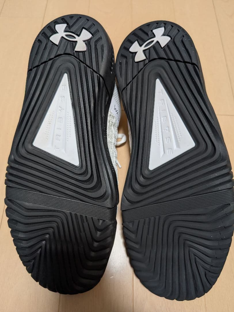 Under Armour トライベースレイン6 White 26.5cm