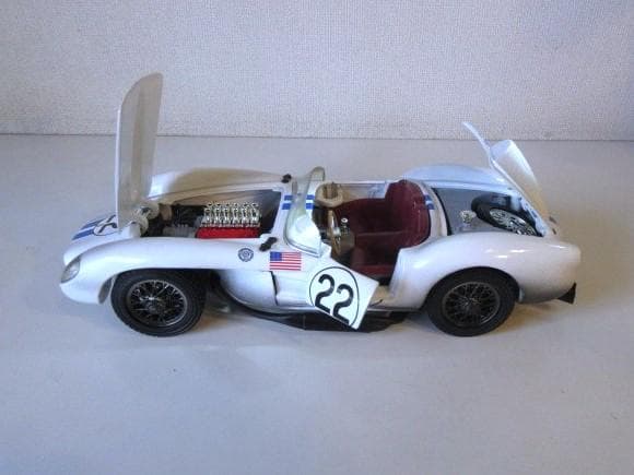 特価 Hot Wheels 1/18 フェラーリ 250 Testa Rossa