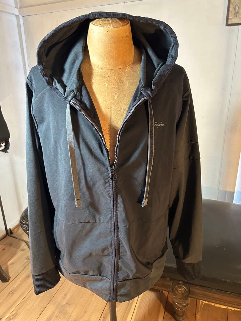 Rapha トランスファーフーディー