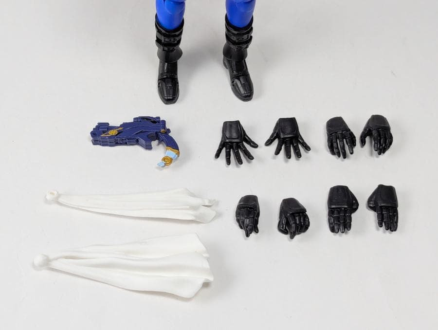 S.H.フィギュアーツ 超アキバレッド ＆アキバブルー ＆ アキバイエロー