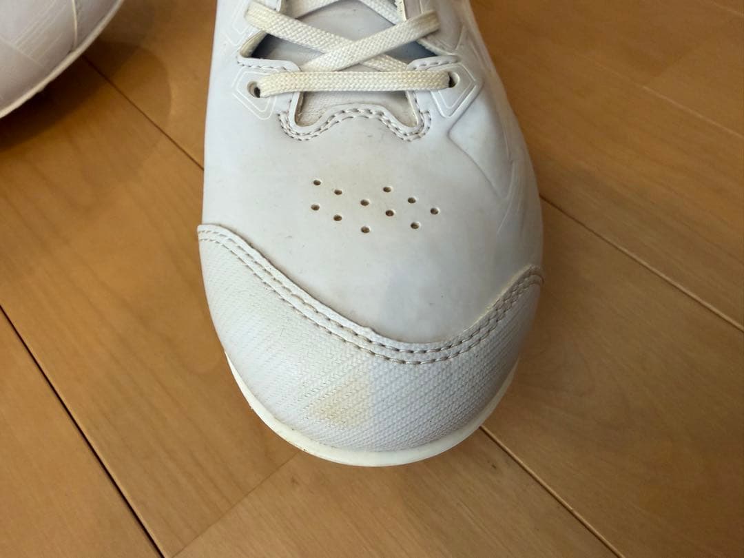 Mizuno ホワイト スパイク　野球