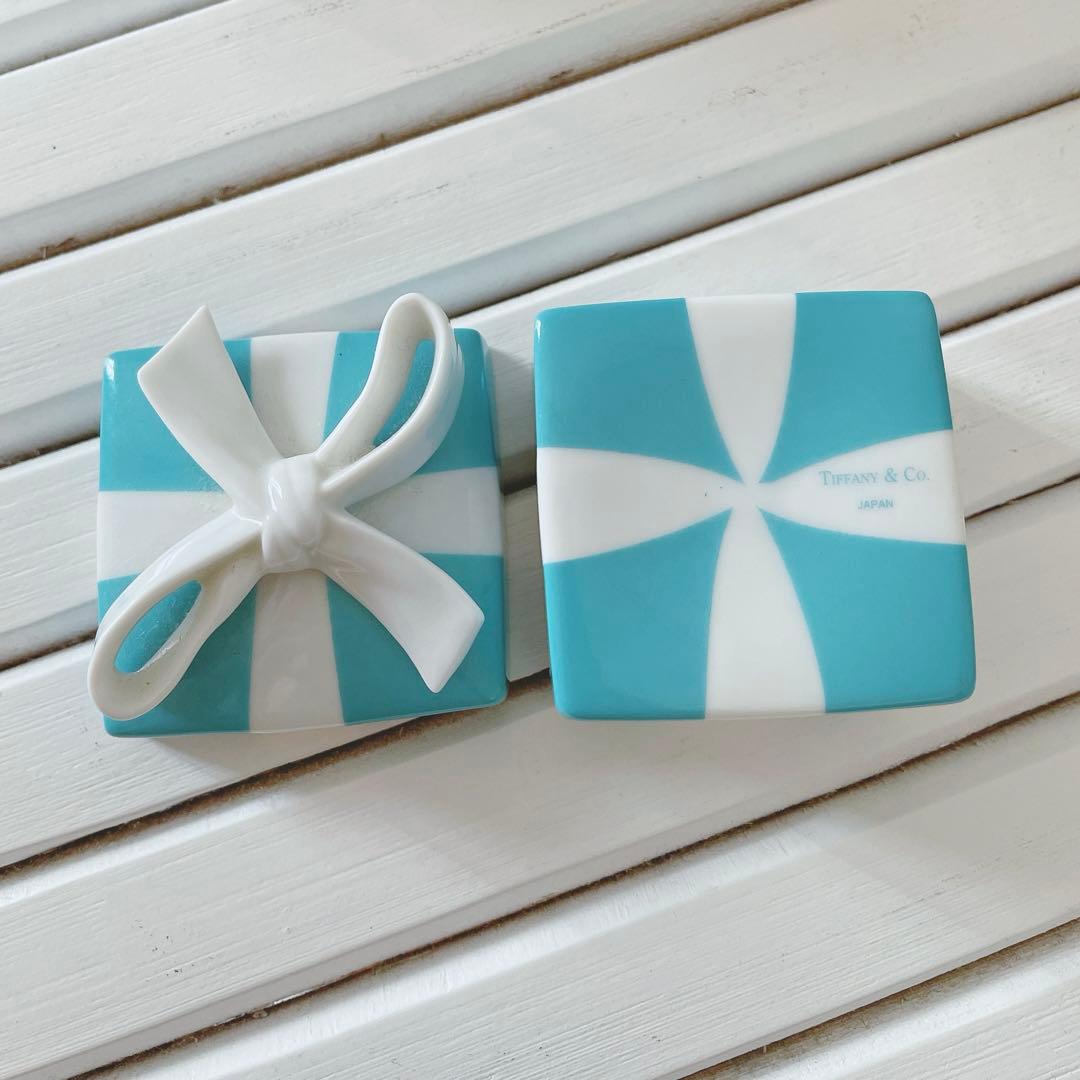 【新品未使用】TIFFANY＆Co. ミニブルーボウボックス 小物入れ 陶器