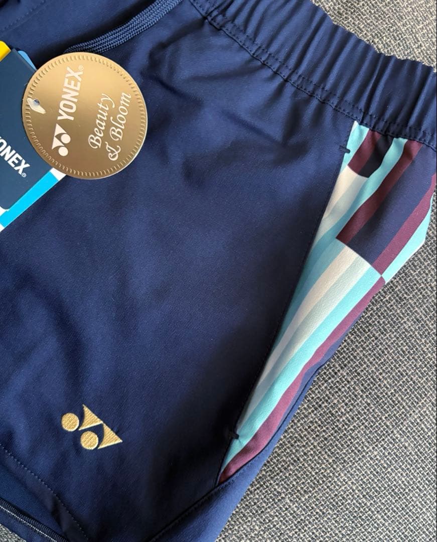 YONEX ネイビー　ショートパンツBeauty & Bloom L ハーフ
