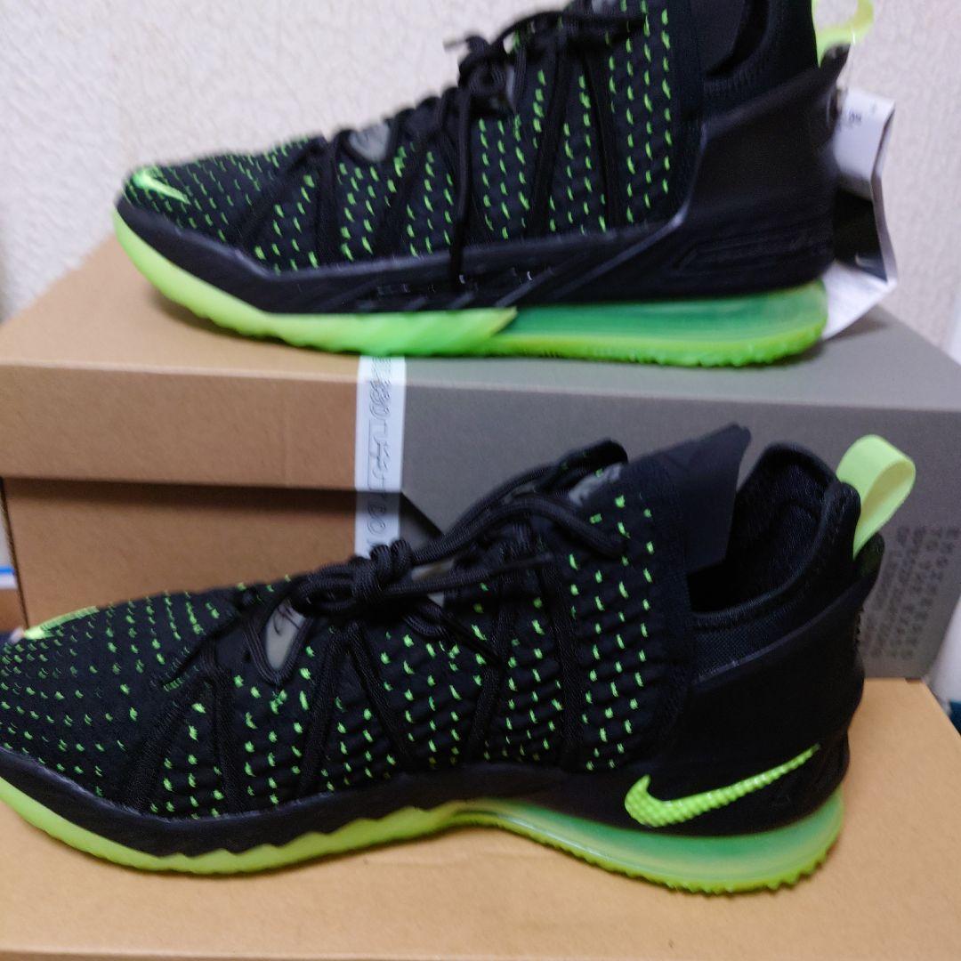 【新品未使用】LEBRON XVIII　ダンクマン　28.5cm