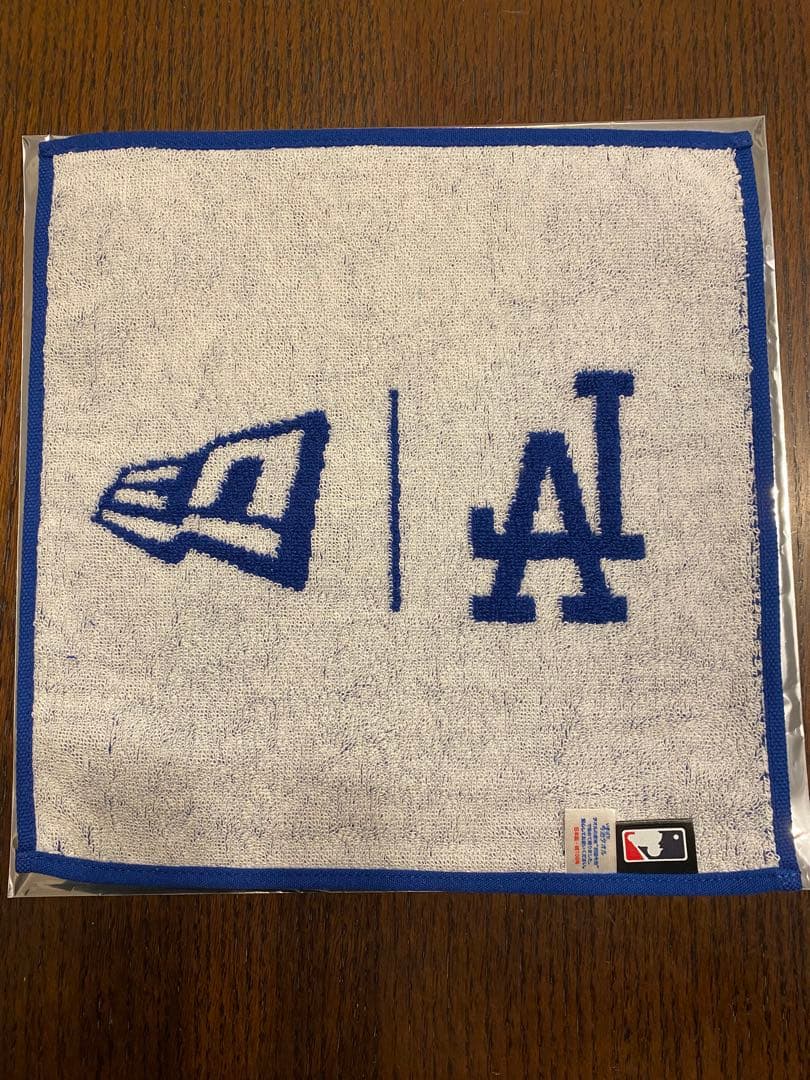 ニューエラMLB LAドジャース コラボ タオル 非売品