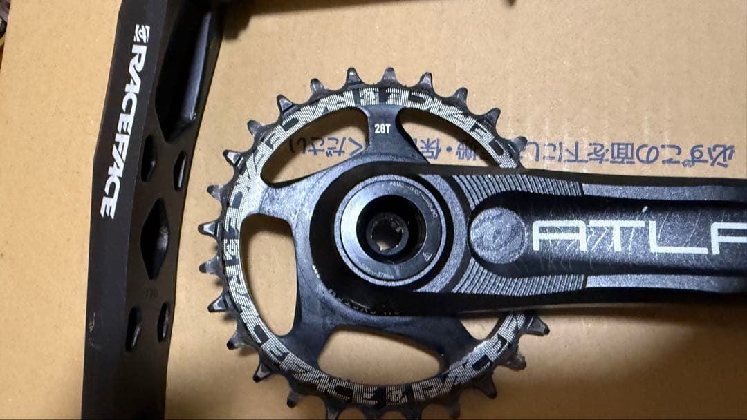 RACEFACE クランク ATLAS チェーンリング付き