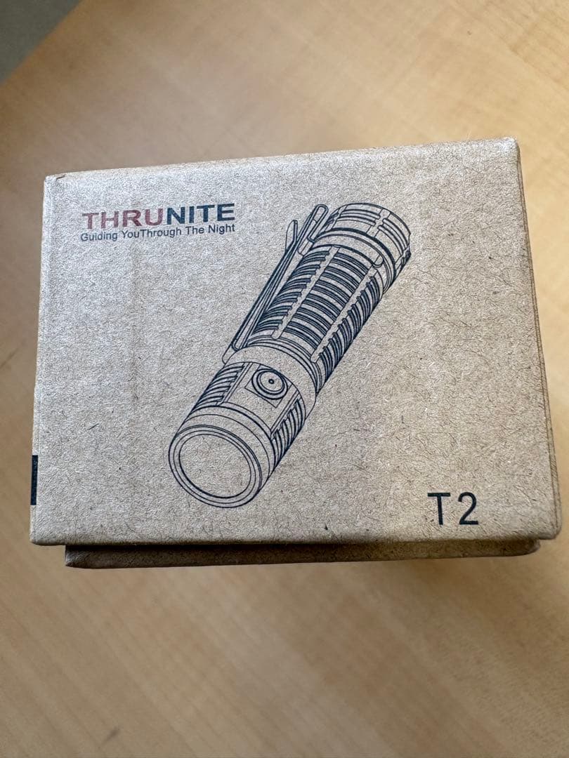THRUNITE T2 懐中電灯