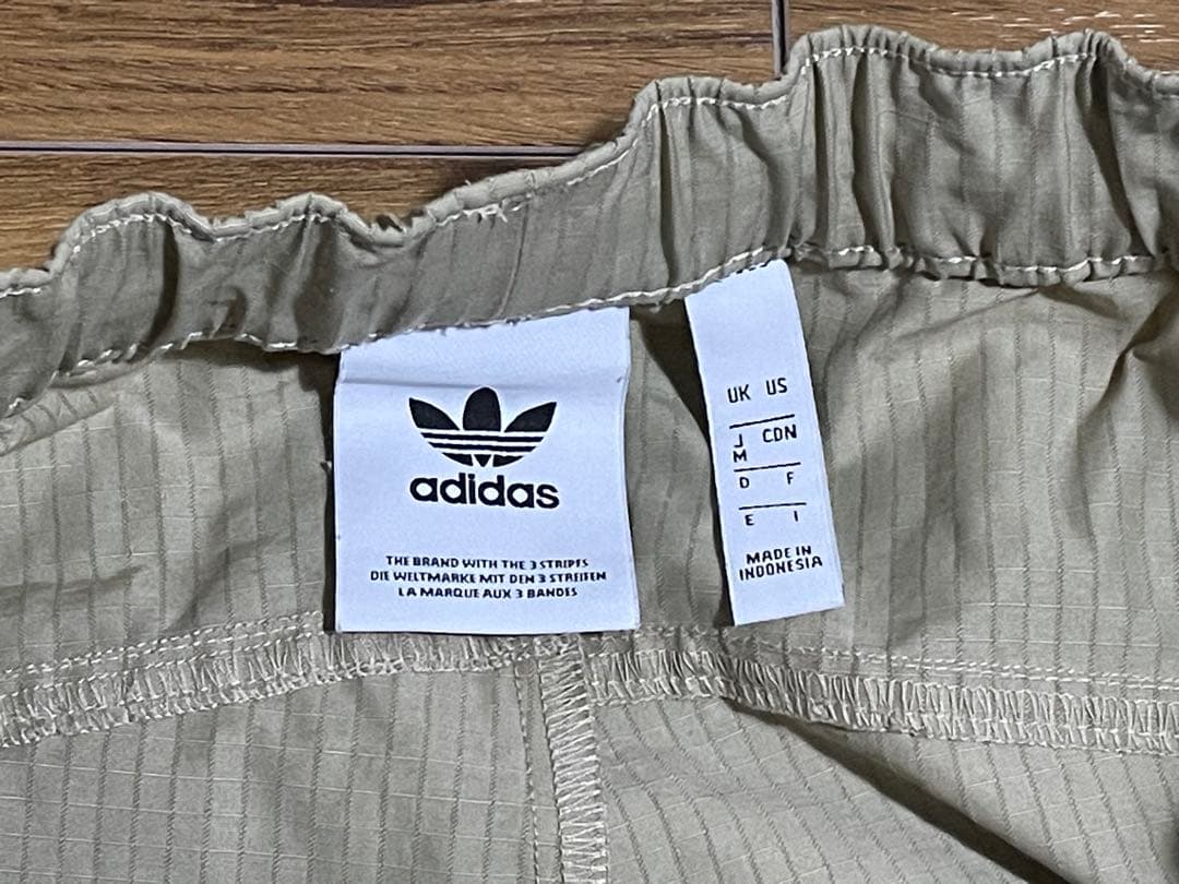 美品 アディダスオリジナルスadidas NMDジャージ セットアップ メンズ