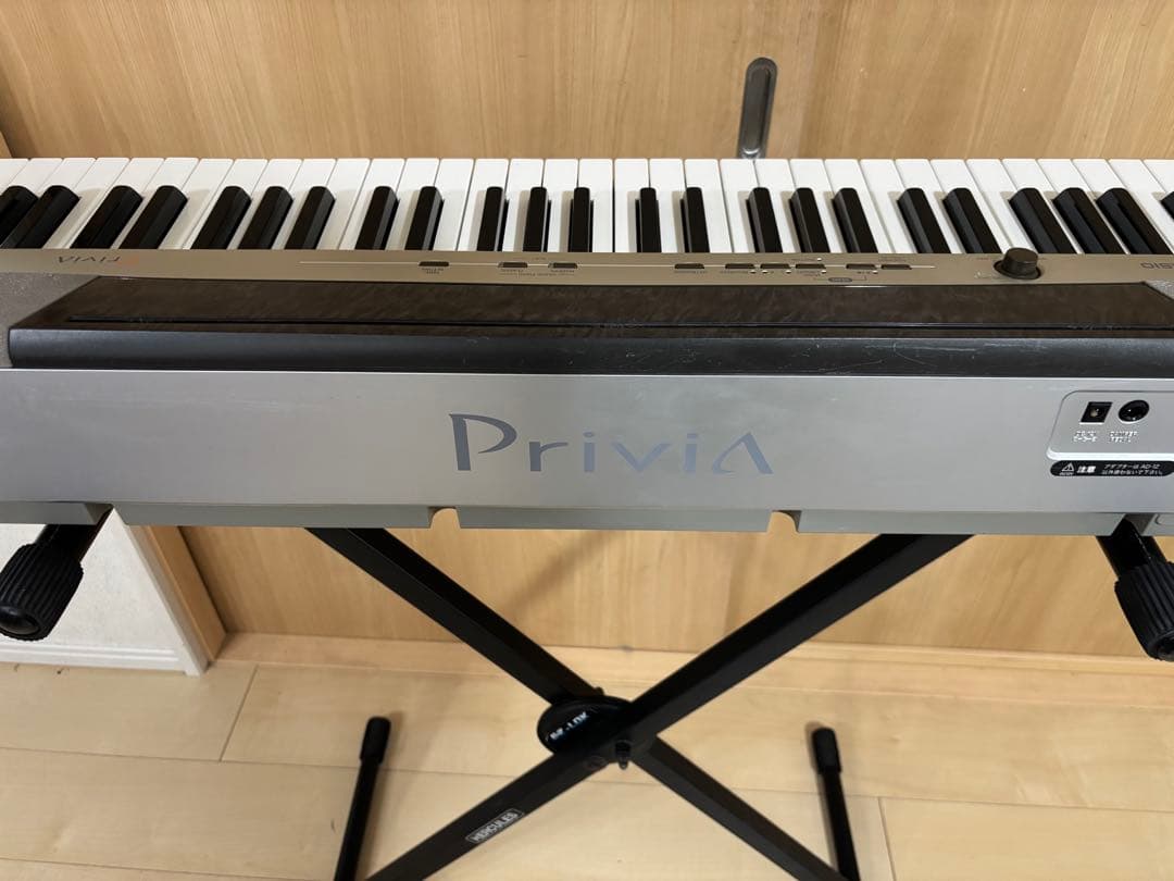 送料込み　CASIO Privia PX-120 88鍵 電子ピアノ　スタンド付