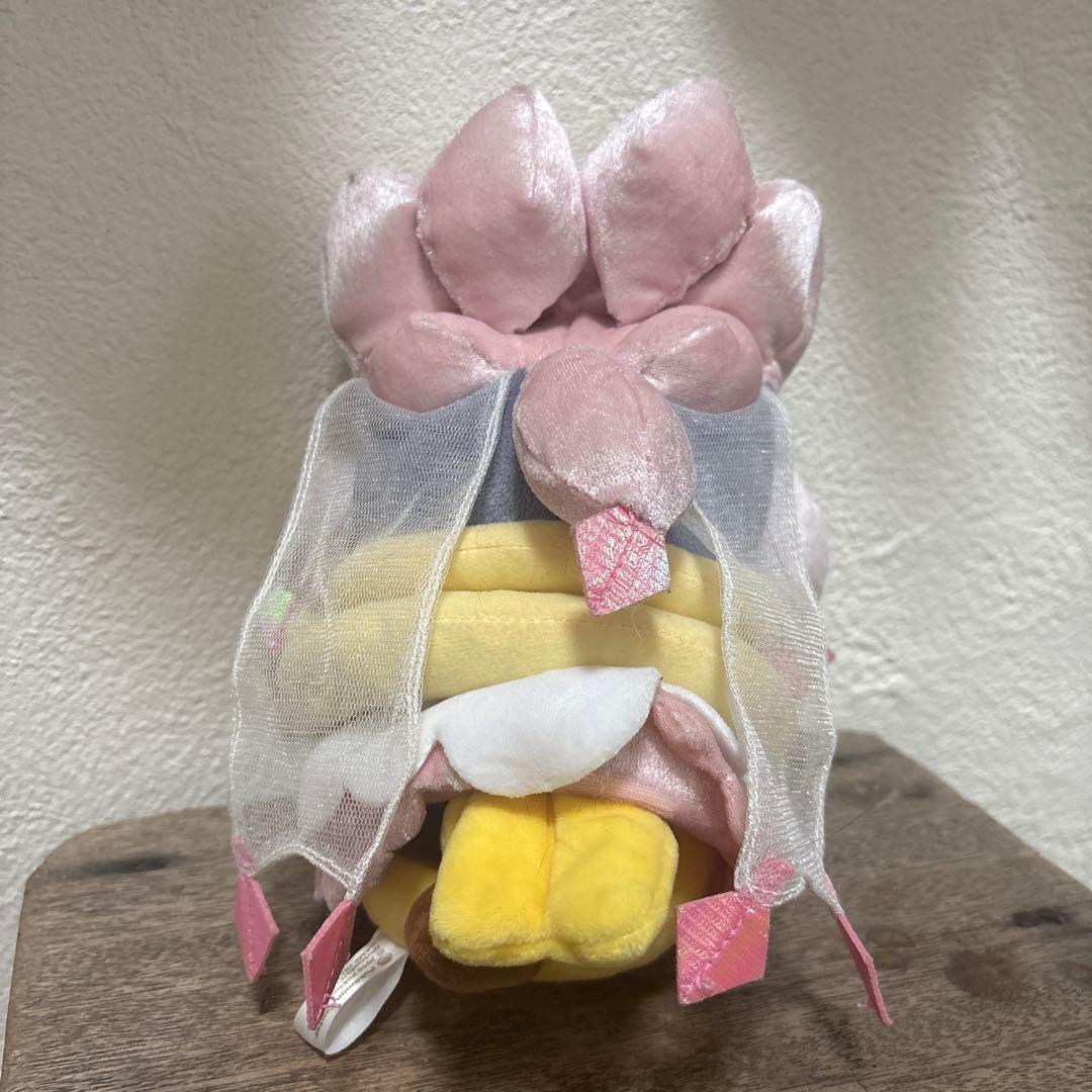 メガディアンシーのポンチョを着たピカチュウ ポケモンセンターオリジナル