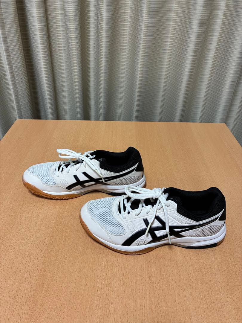 バレーシューズ　GEL-ROCKT8 TVR719 26㎝