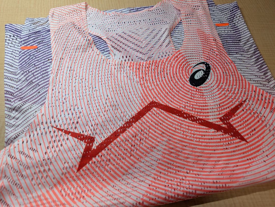 ASICS メタスピードシングレット【海外サイズ】メンズXS