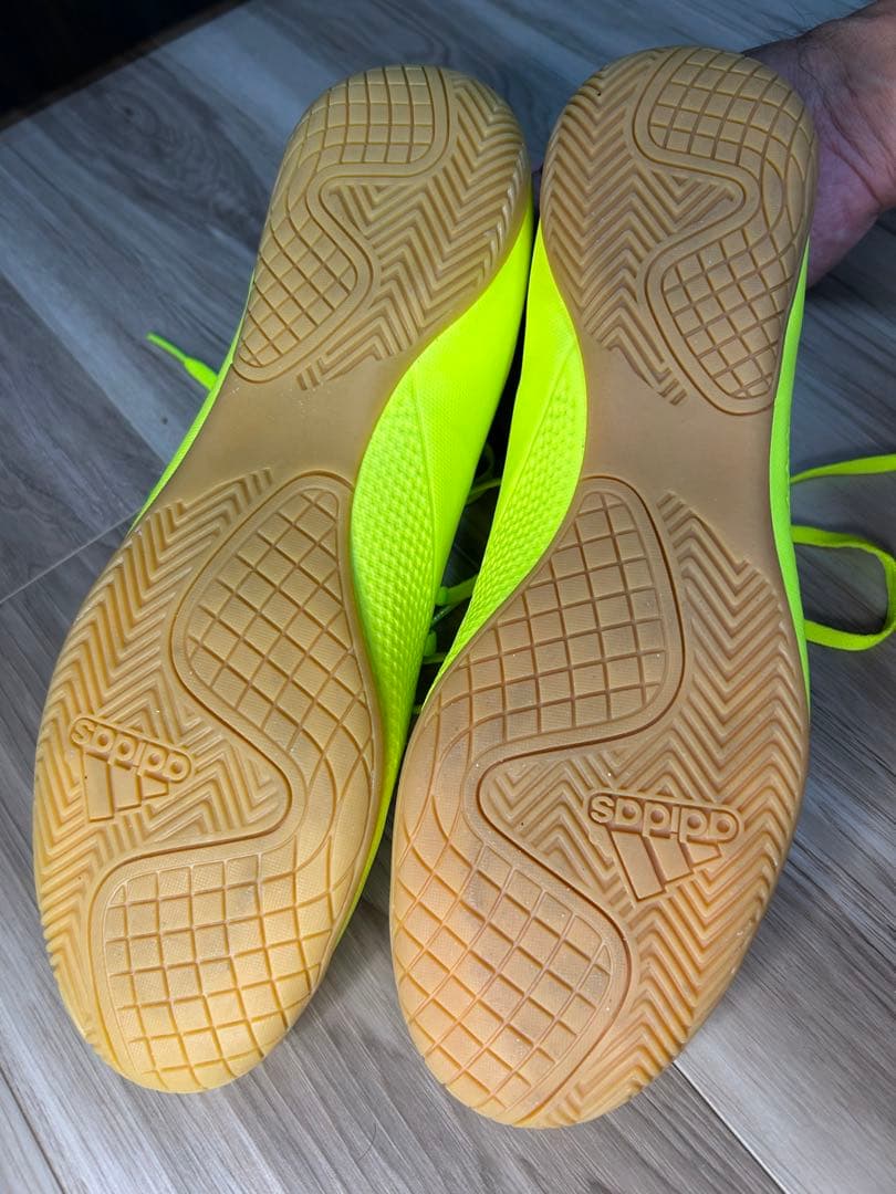 adidas フットサルシューズ 蛍光イエロー 28.5センチ