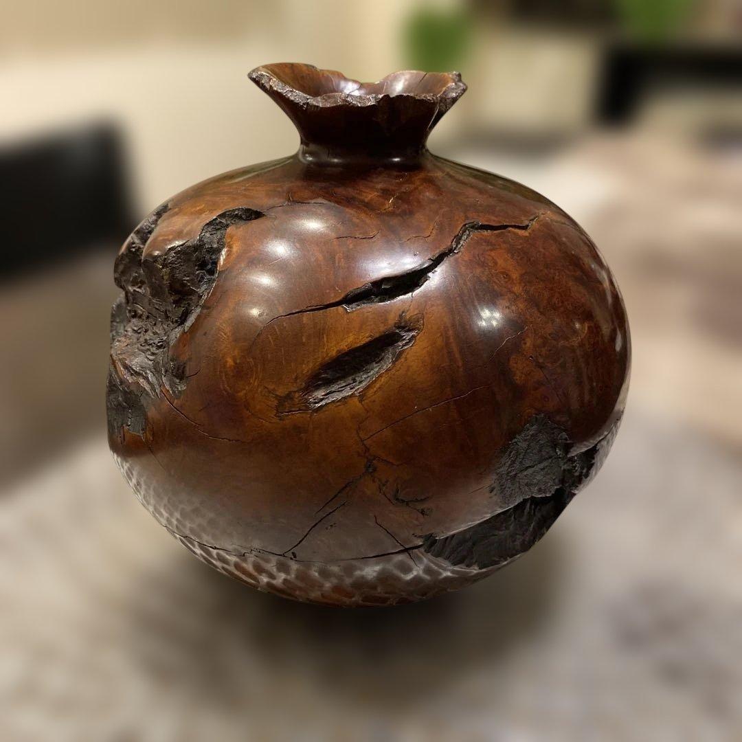 【屋久杉と同等の樹齢の古木から作られた瘤壺】Made in USAの美術・骨董品