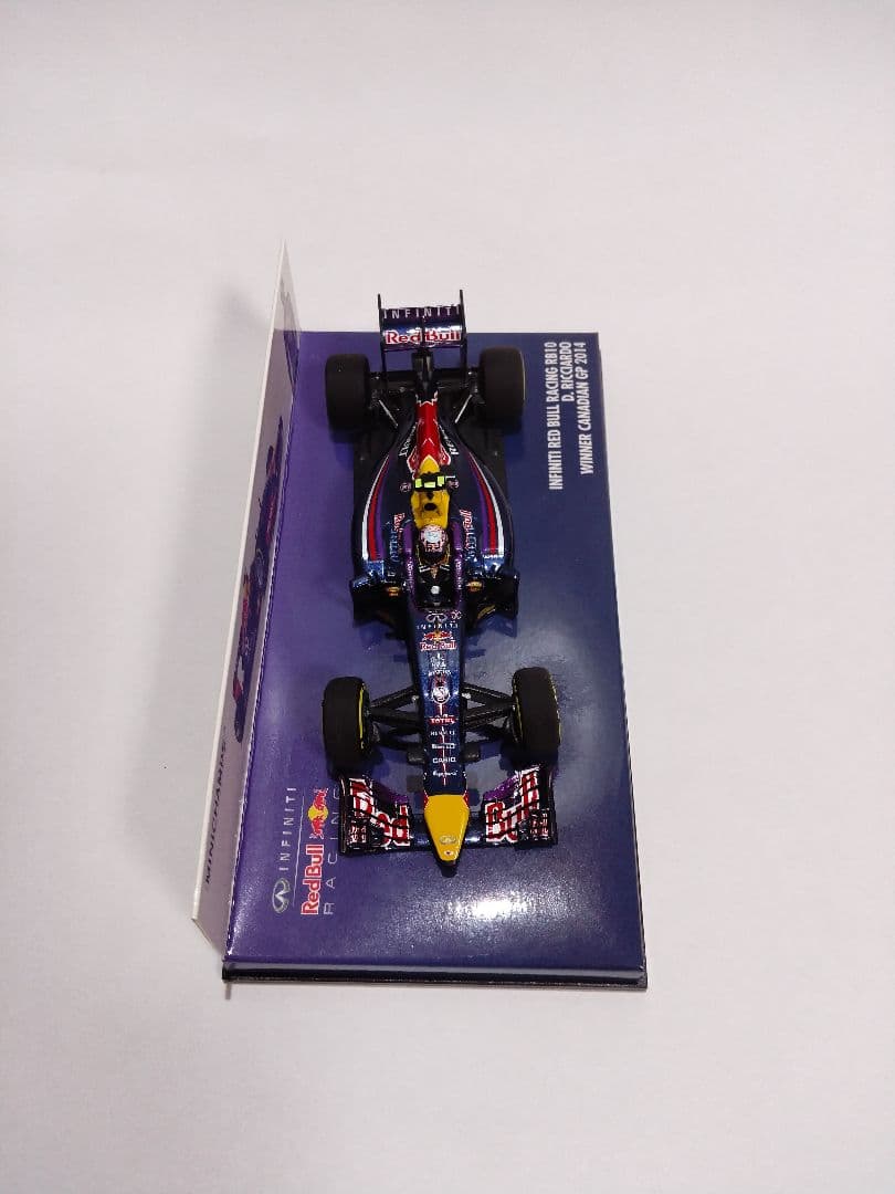 ミニカー MINICHAMPS 1/43 RB10 D. Ricciardo 2014