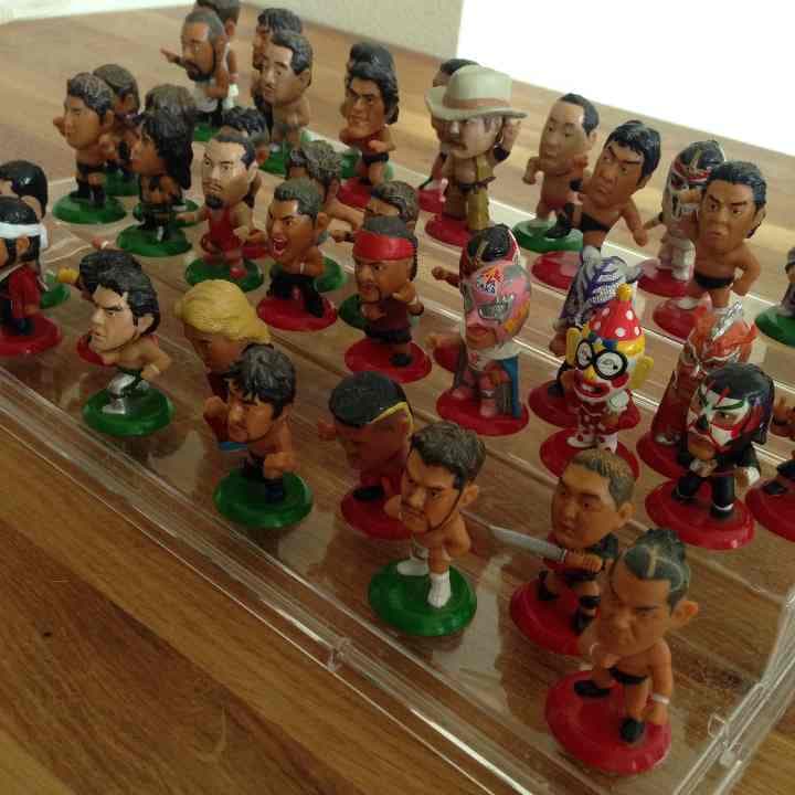 プロレスラーのキャラクターフィギュア