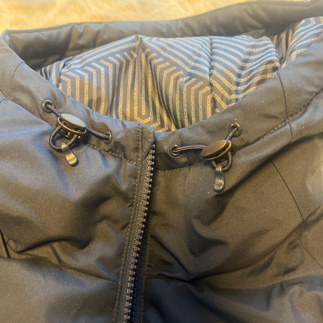 〈値引交渉可〉Under Armour ColdGear フード付ベンチコート