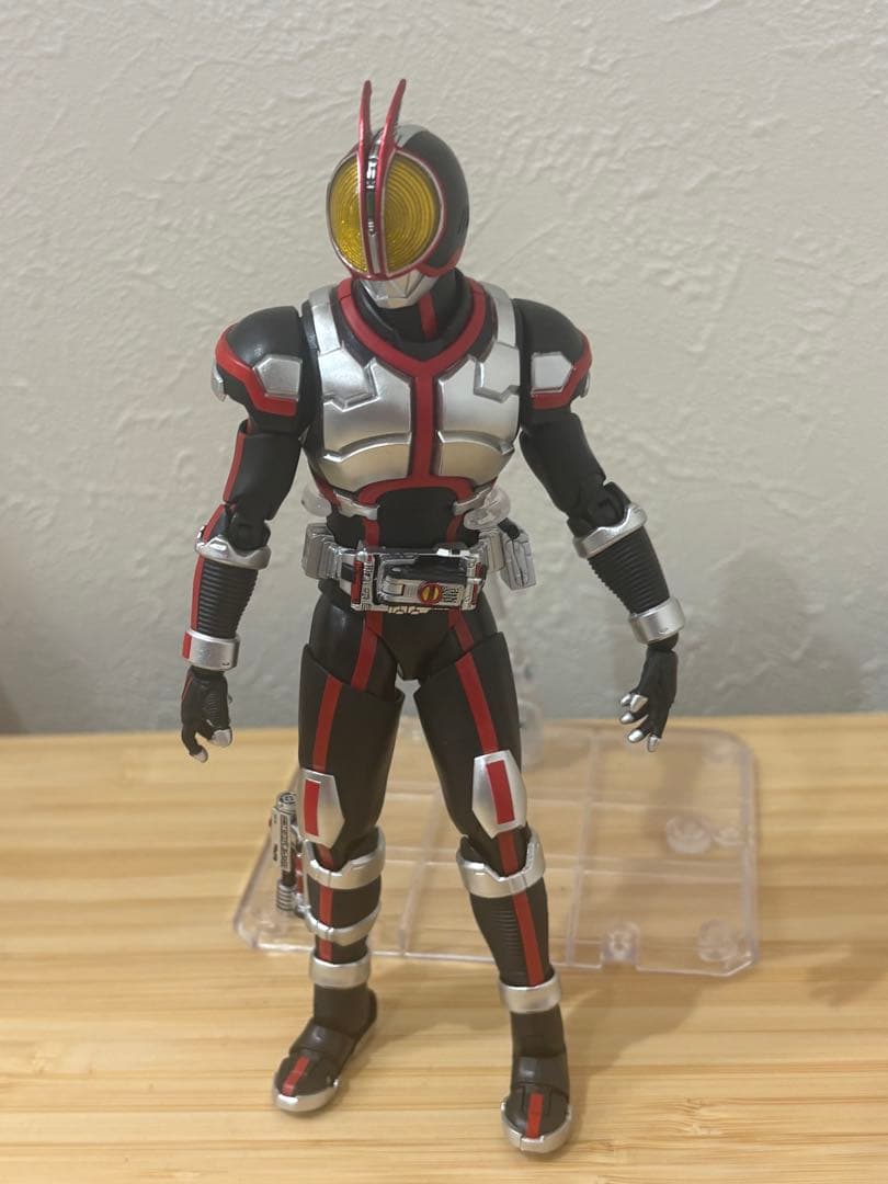 S.H.Figuarts 仮面ライダーファイズ　真骨彫製法