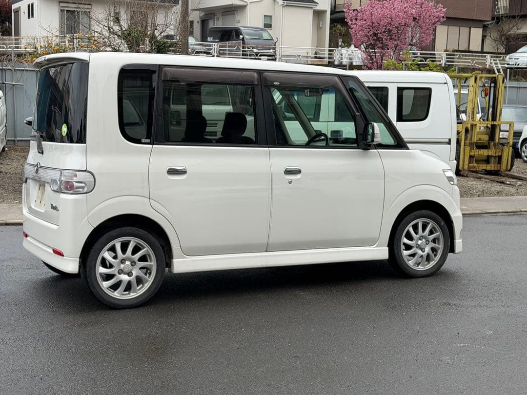 ダイハツ タント年式平成19年車検車検無しで8万2年で11万円です！