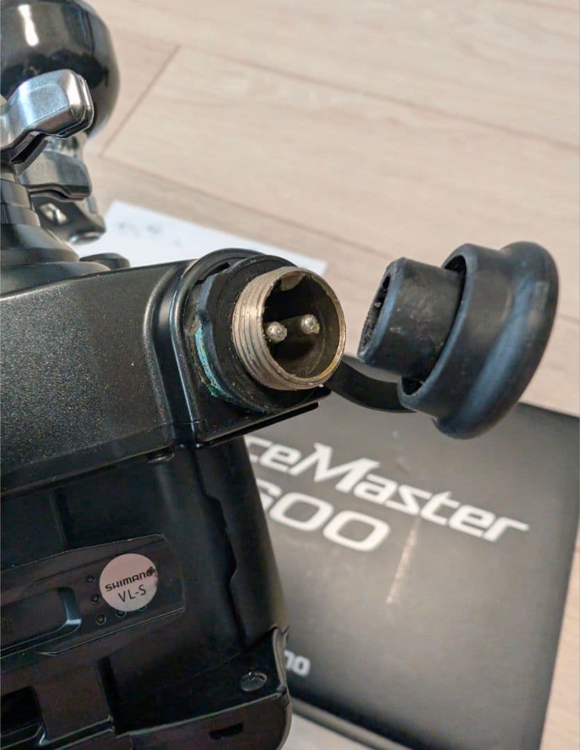 SHIMANO シマノ　23 フォースマスター600　リールカバー付き
