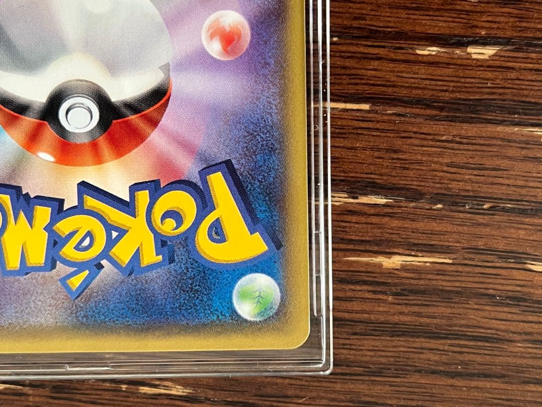 あったかピカチュウ：ユニクロ：KポケモンヒートテッククルーネックＴ PROMO