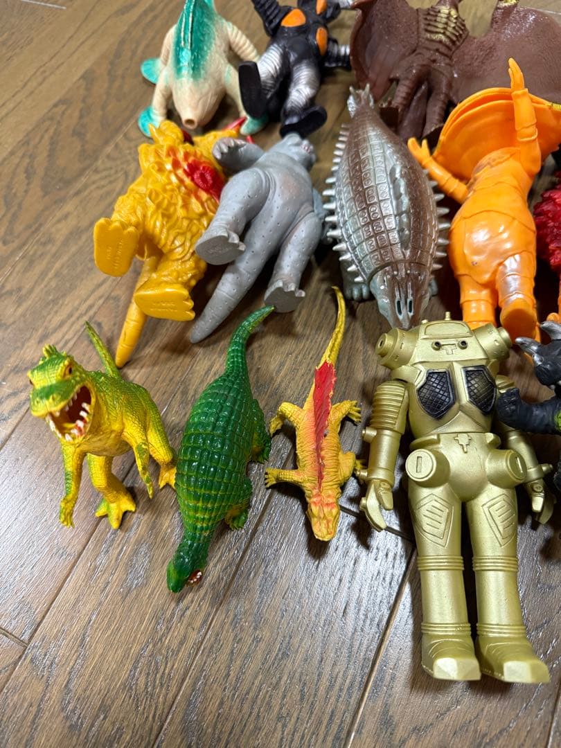 【レトロ】ウルトラ怪獣・恐竜 フィギュア まとめ売り 値下げ！