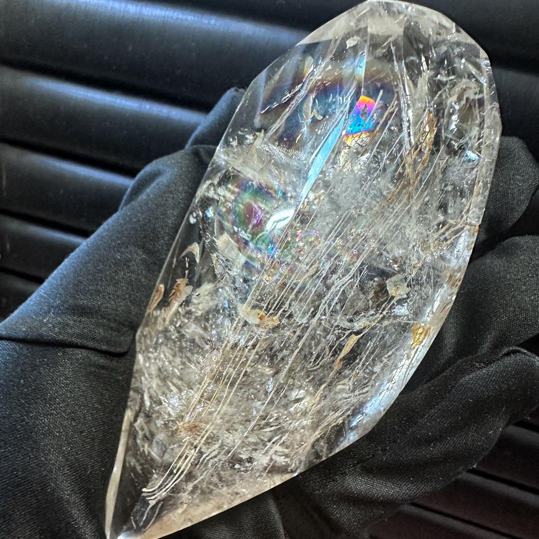 絶品❗虹入り水晶 ✴︎アイリスクォーツ 天然石 レインボー水晶 置物A1096