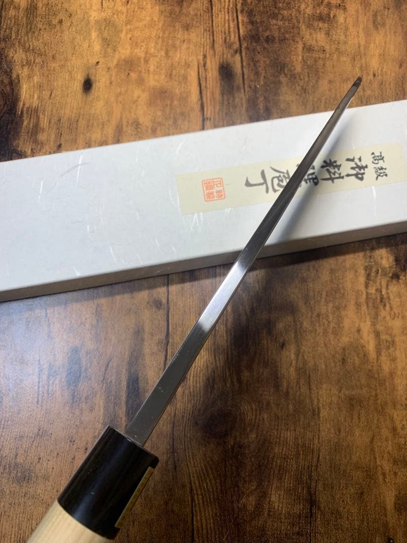 【堺打刃物】　大出刃　白ニ鋼　包丁　9寸　水牛角柄