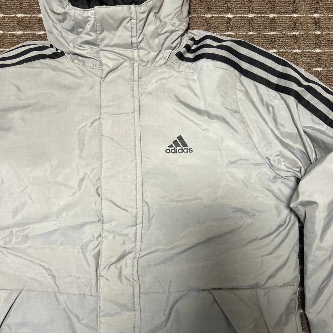 未使用品‼️adidasベンチコート光沢のあるグレー