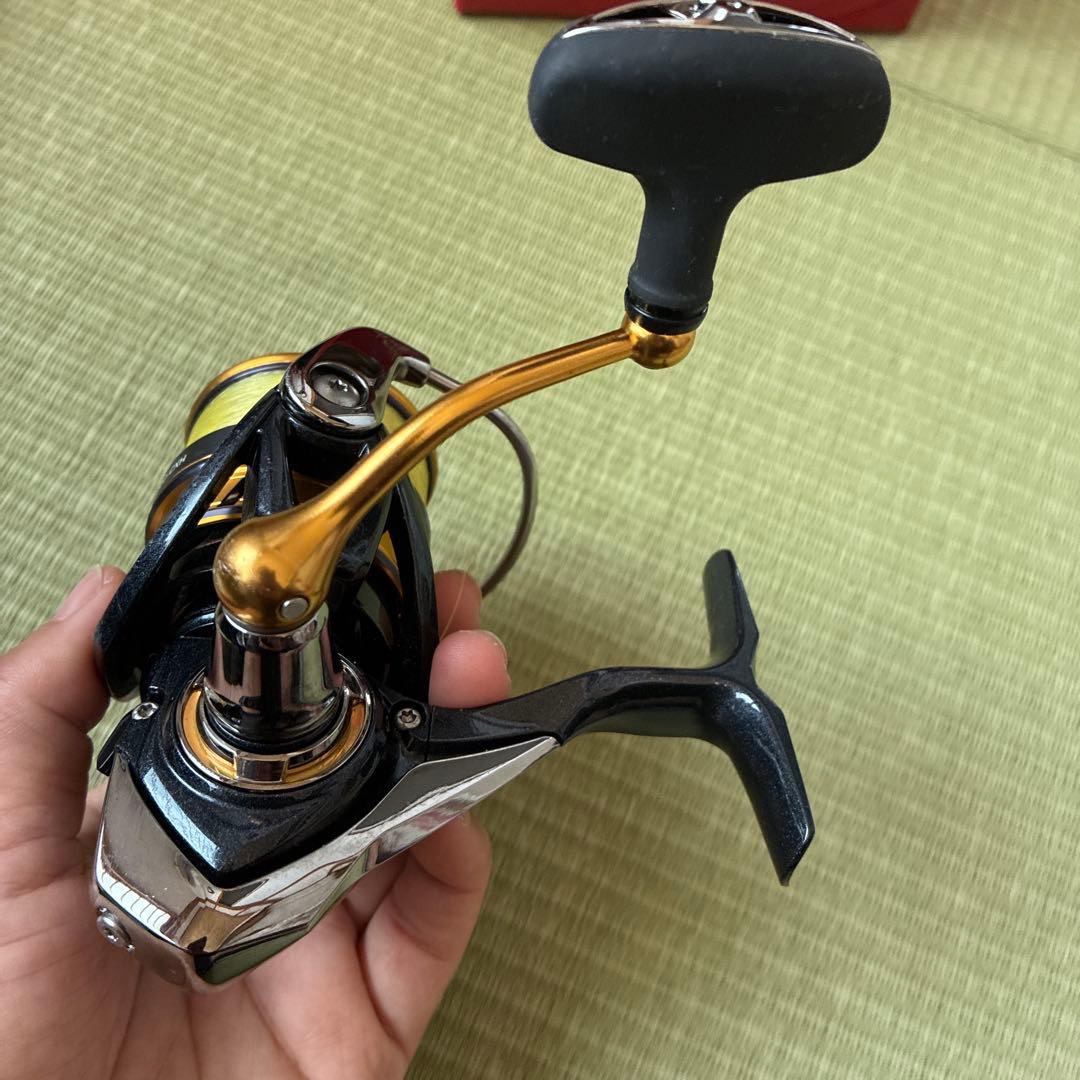 【美品】ダイワ　18レガリス　LT3000-CXH