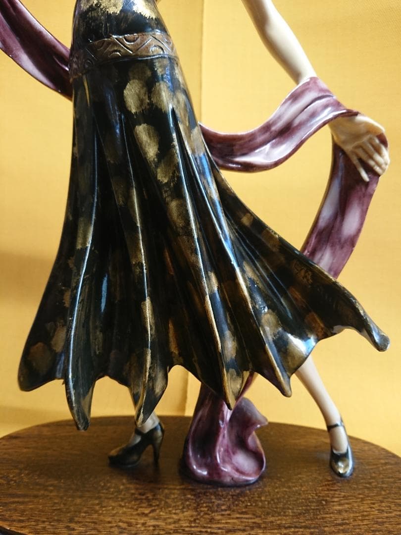 【美品】西洋美術　人形　ヨーロッパ　置物　インテリア　工芸品　美術品　A2768