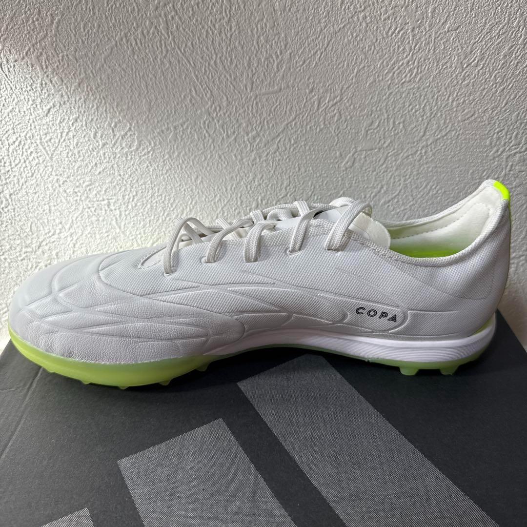 新品　adidas コパピュア　サッカー　トレシュー　メンズ　白　黒　26.5