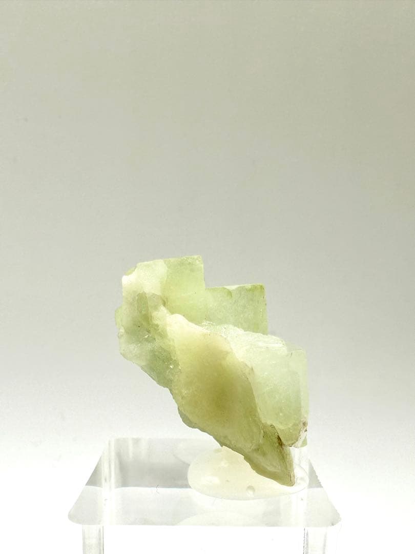 グリーン　ベリル　原石　鉱物　標本　天然石　緑柱石　石　パキスタン産