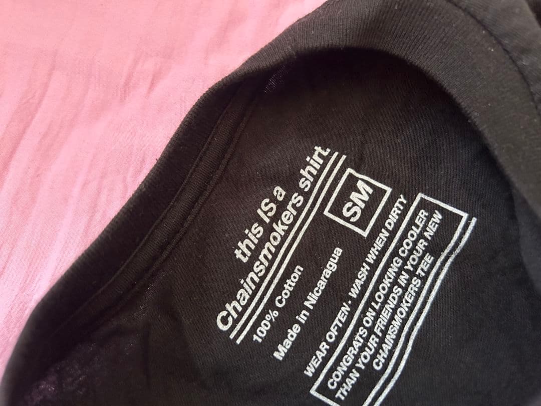 【日本未発売】The Chainsmokers Tシャツ