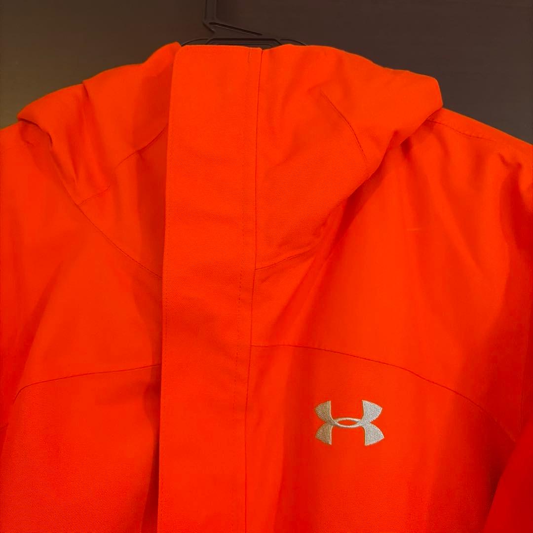 アンダーアーマー  INSULATED CORE JACKET