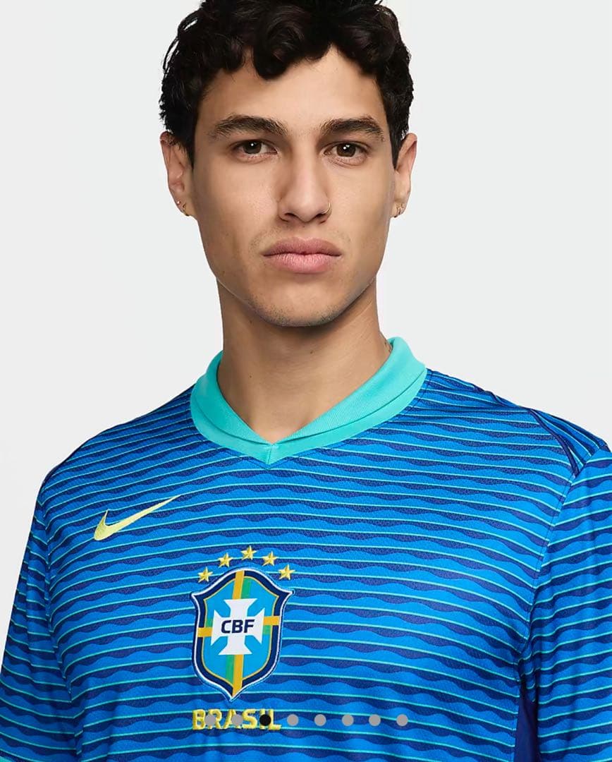 ⭐️新品未使用 正規品NIKE⭐️ ブラジル代表 アウェイ レプリカユニフォーム M