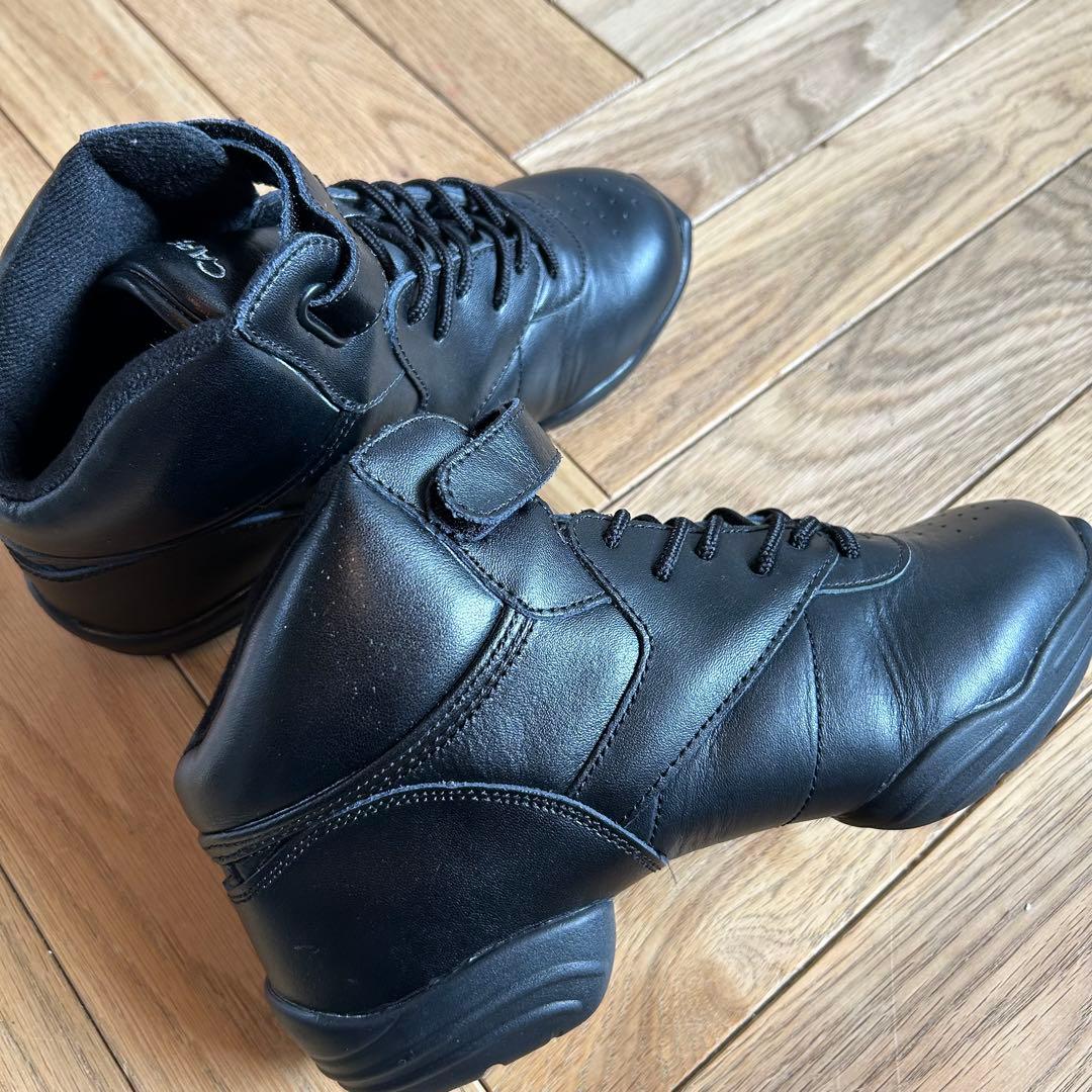 美品 CAPEZIO カペジオ ダンススニーカー DANSNEAKER 黒 靴