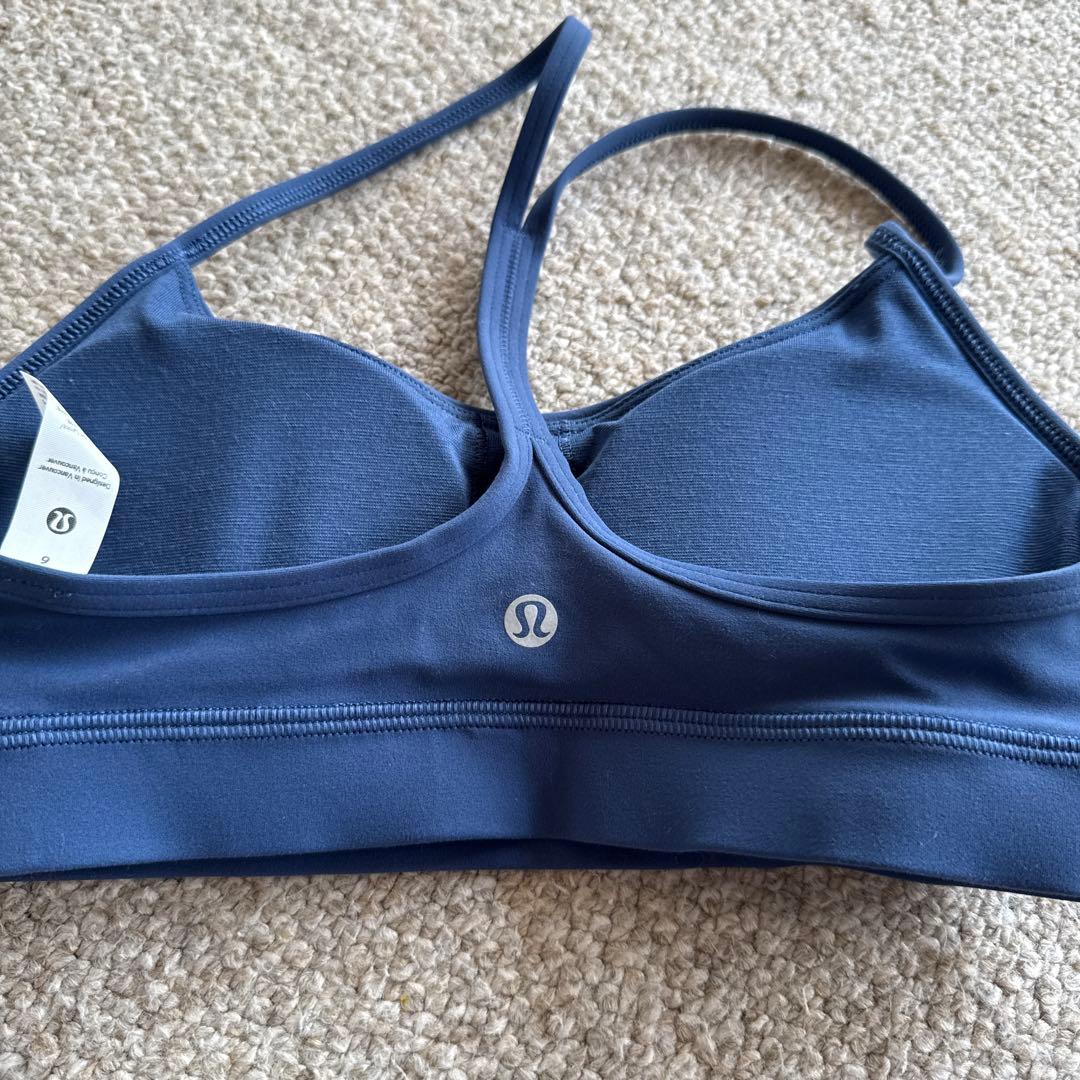 Lululemon Nulu ブラトップ サイズ6