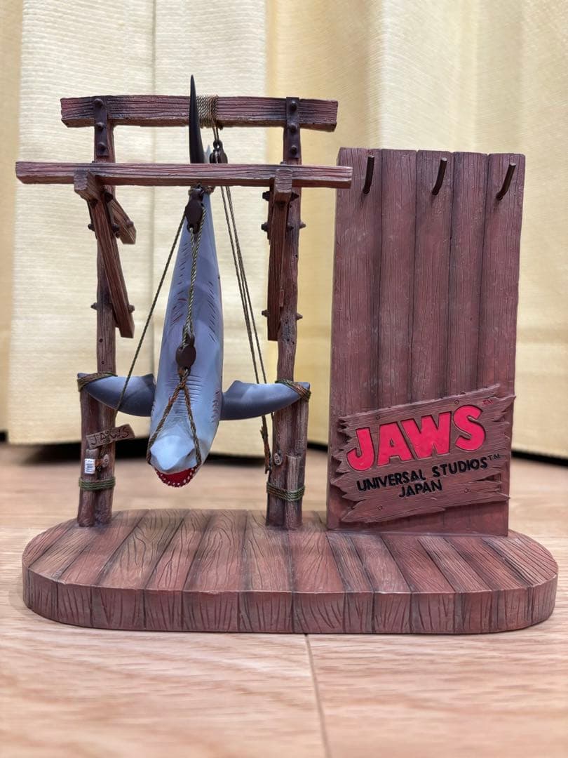 【美品】USJグッズ JAWS ジョーズ キーチェーンフック スタンド