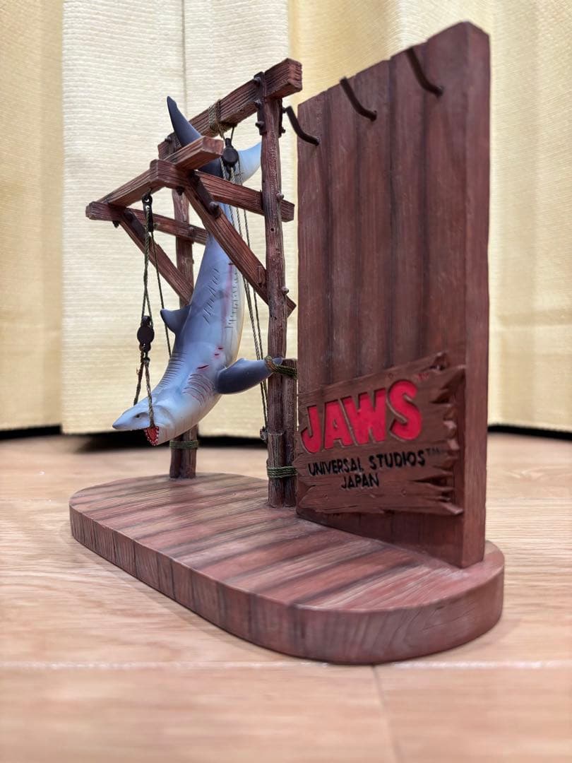 【美品】USJグッズ JAWS ジョーズ キーチェーンフック スタンド