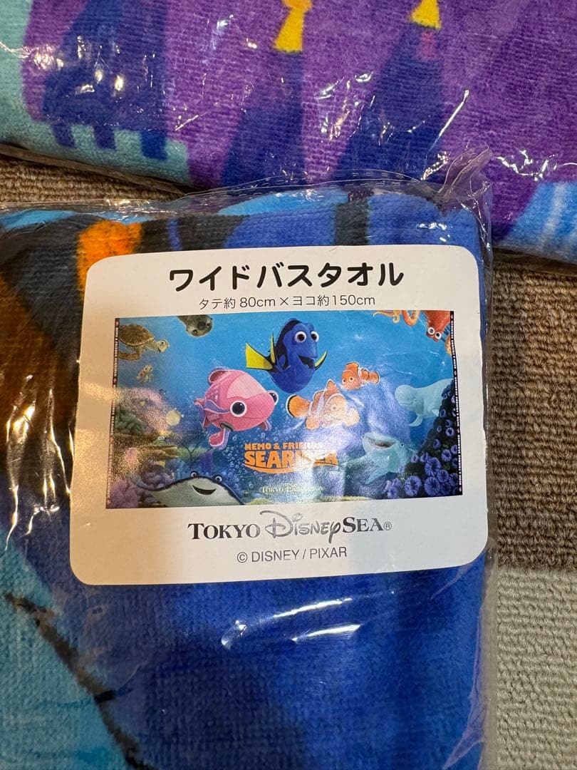 ディズニーランド　ワイドバスタオルセット売り